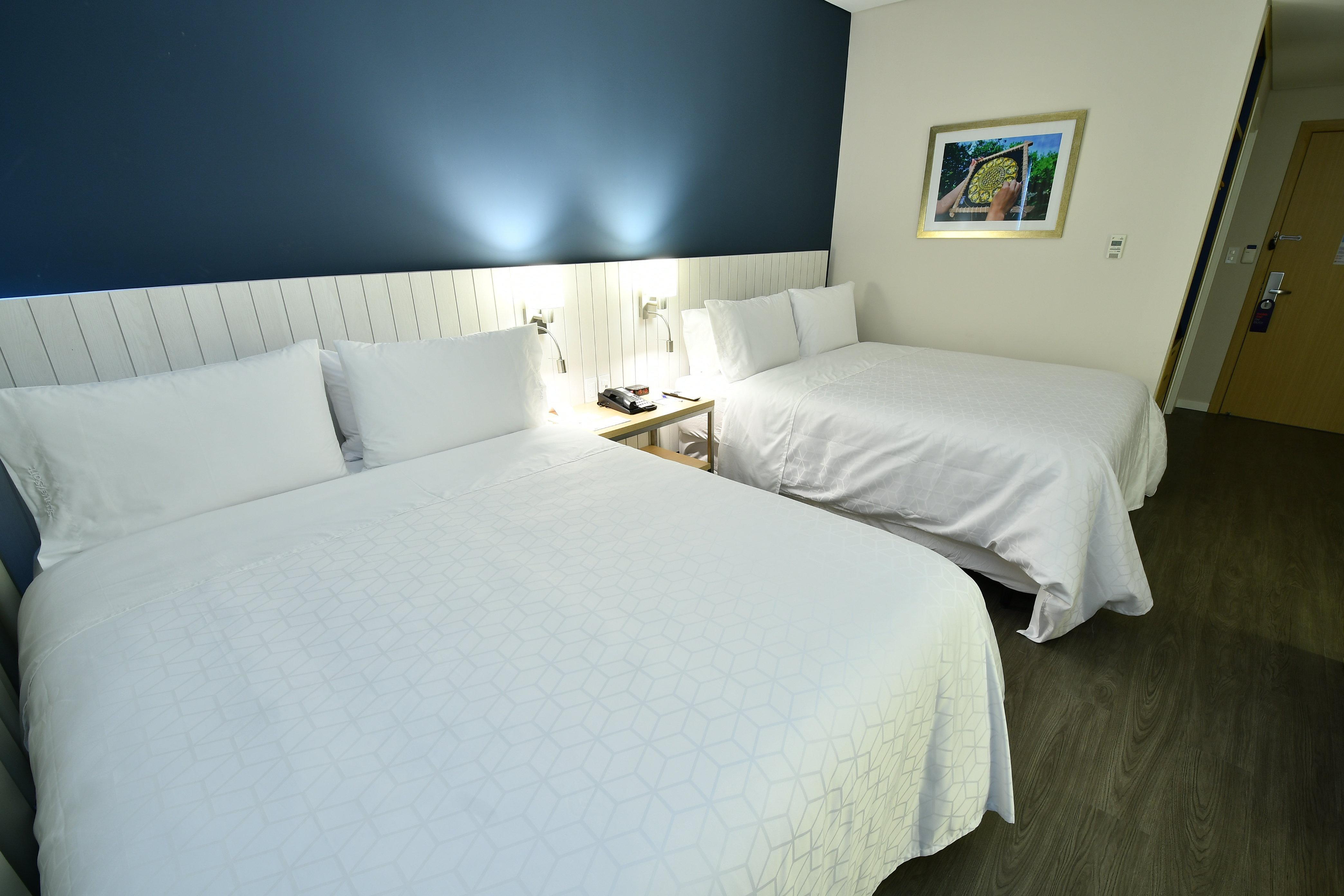 Holiday Inn Express Asuncion Aviadores , An Ihg Hotel Екстер'єр фото