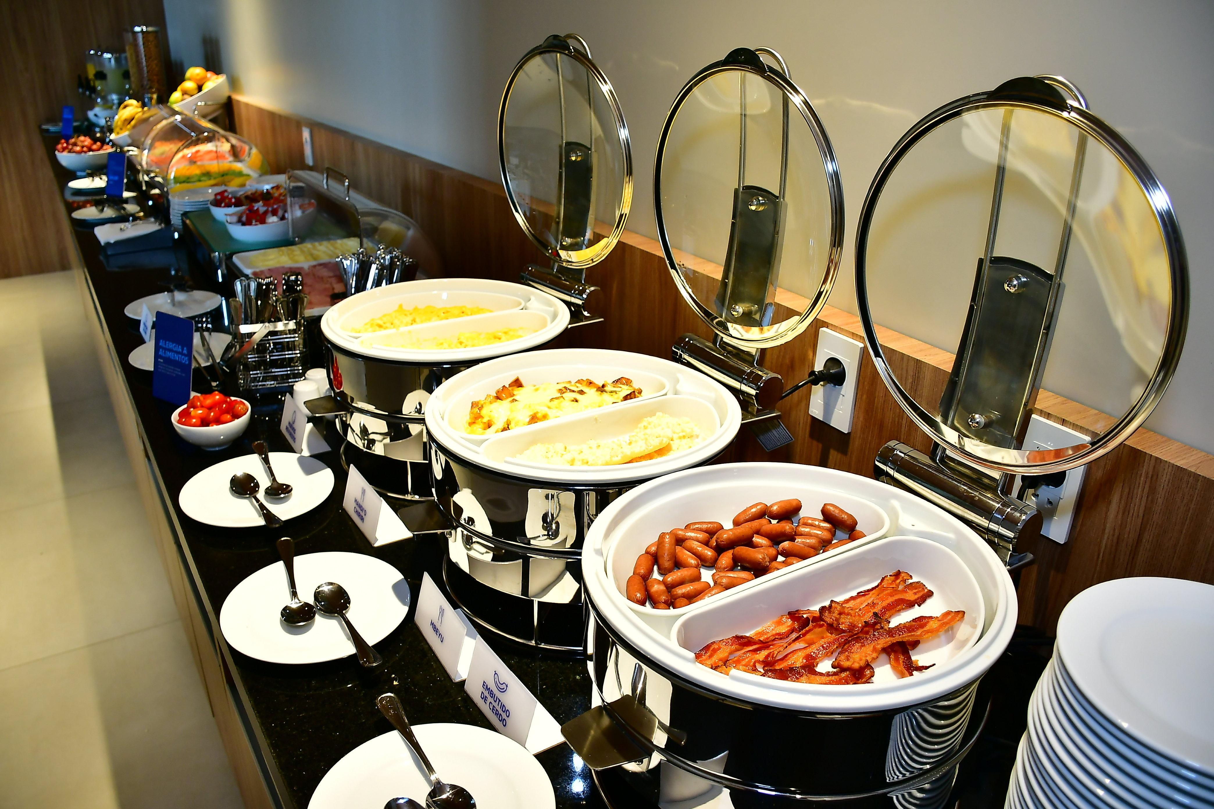 Holiday Inn Express Asuncion Aviadores By Ihg Екстер'єр фото