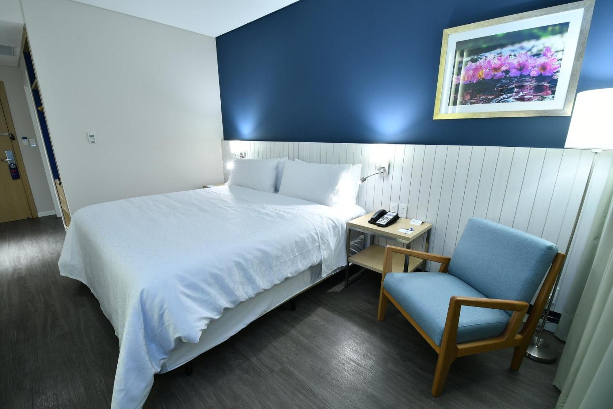 Holiday Inn Express Asuncion Aviadores By Ihg Екстер'єр фото